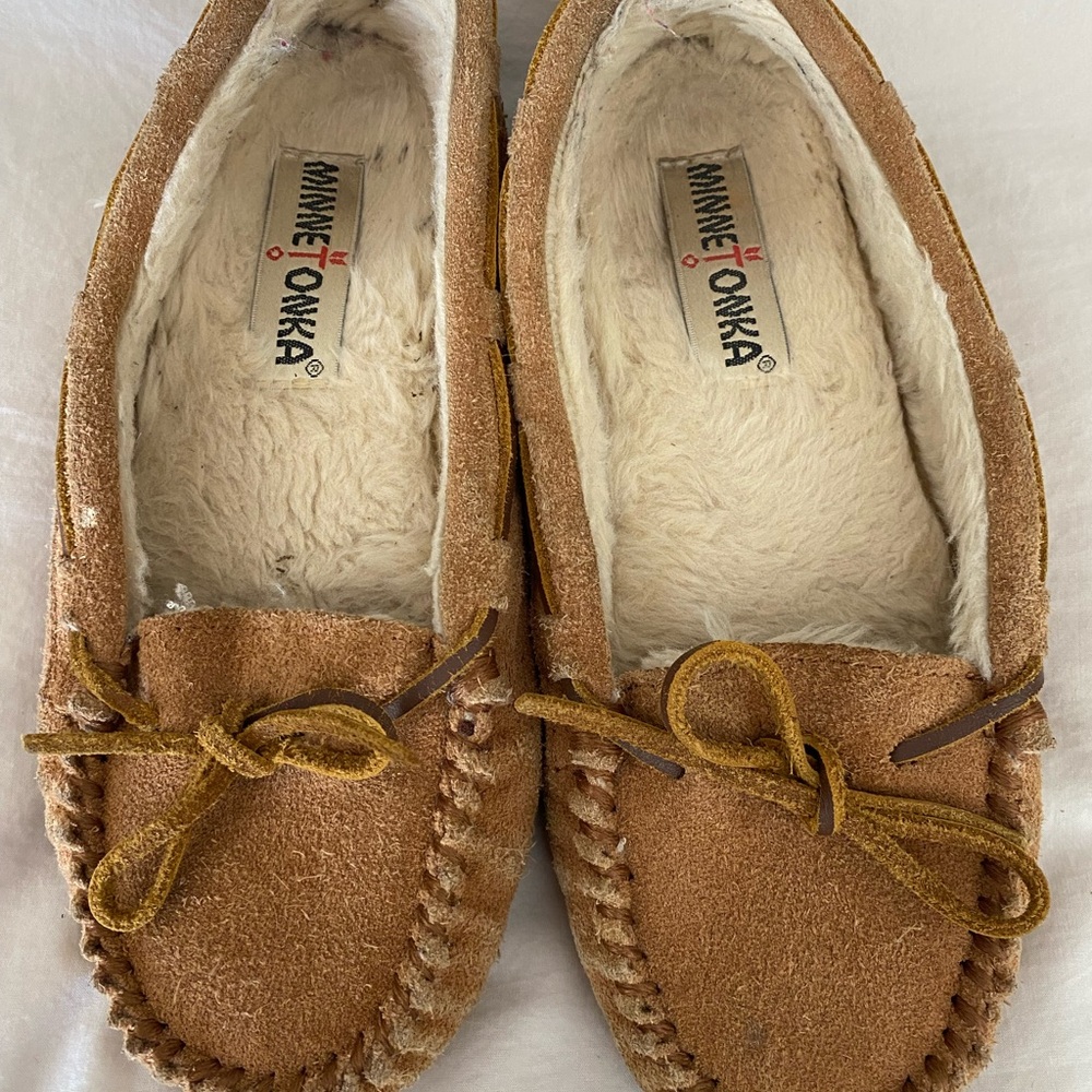Kids’ Minnetonka Moccasins, Size 5